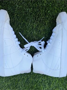 Nike Blazer Mid '77 SE Dance